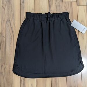 NWT! Lululemon On The Fly Skirt In Black Size 8